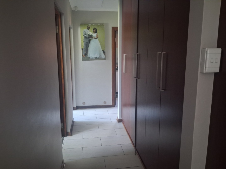 To Let 3 Bedroom Property for Rent in Hillside Free State